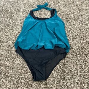Bloomchic NWT one piece, bathing suit size 10